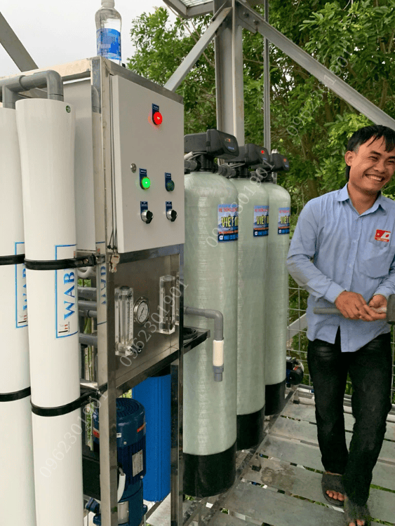 Thi Công Lọc Nước Tinh Khiết 4000 Lít/H 